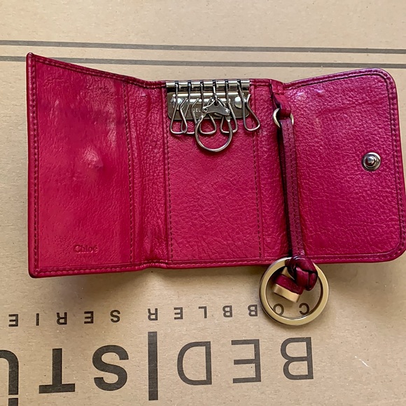 Chloe 6 key/card holder w signature mini padlock - Picture 4 of 17